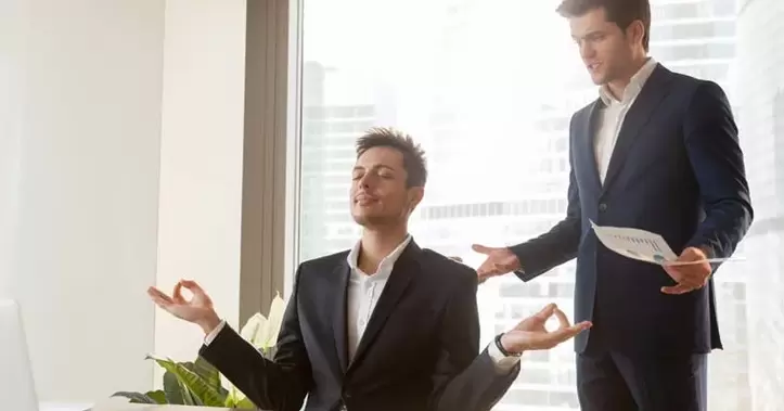 الراحة من العمل لزيادة الفاعلية بشكل طبيعي